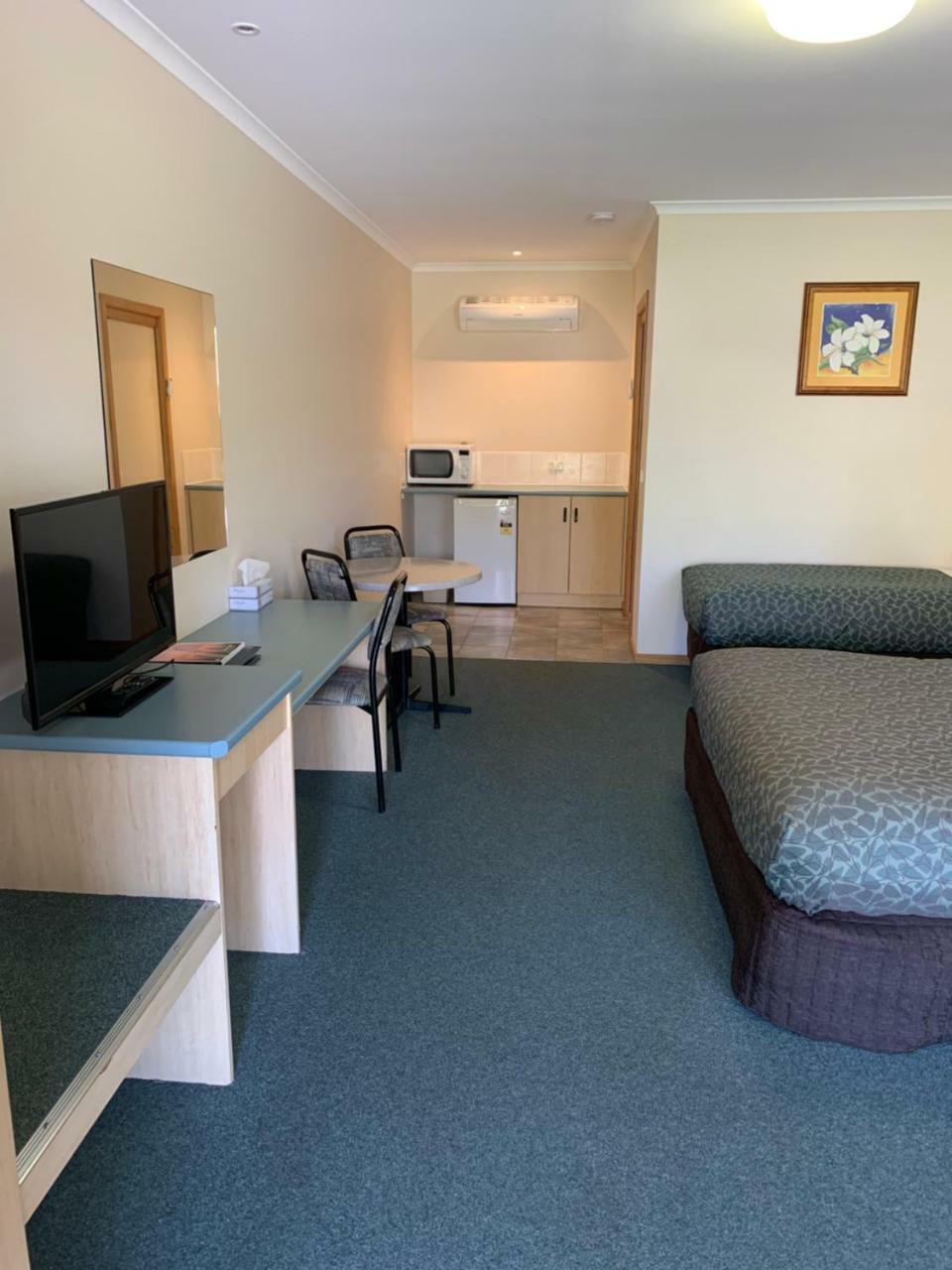 Arthur Phillip Motor Inn Cowes Esterno foto
