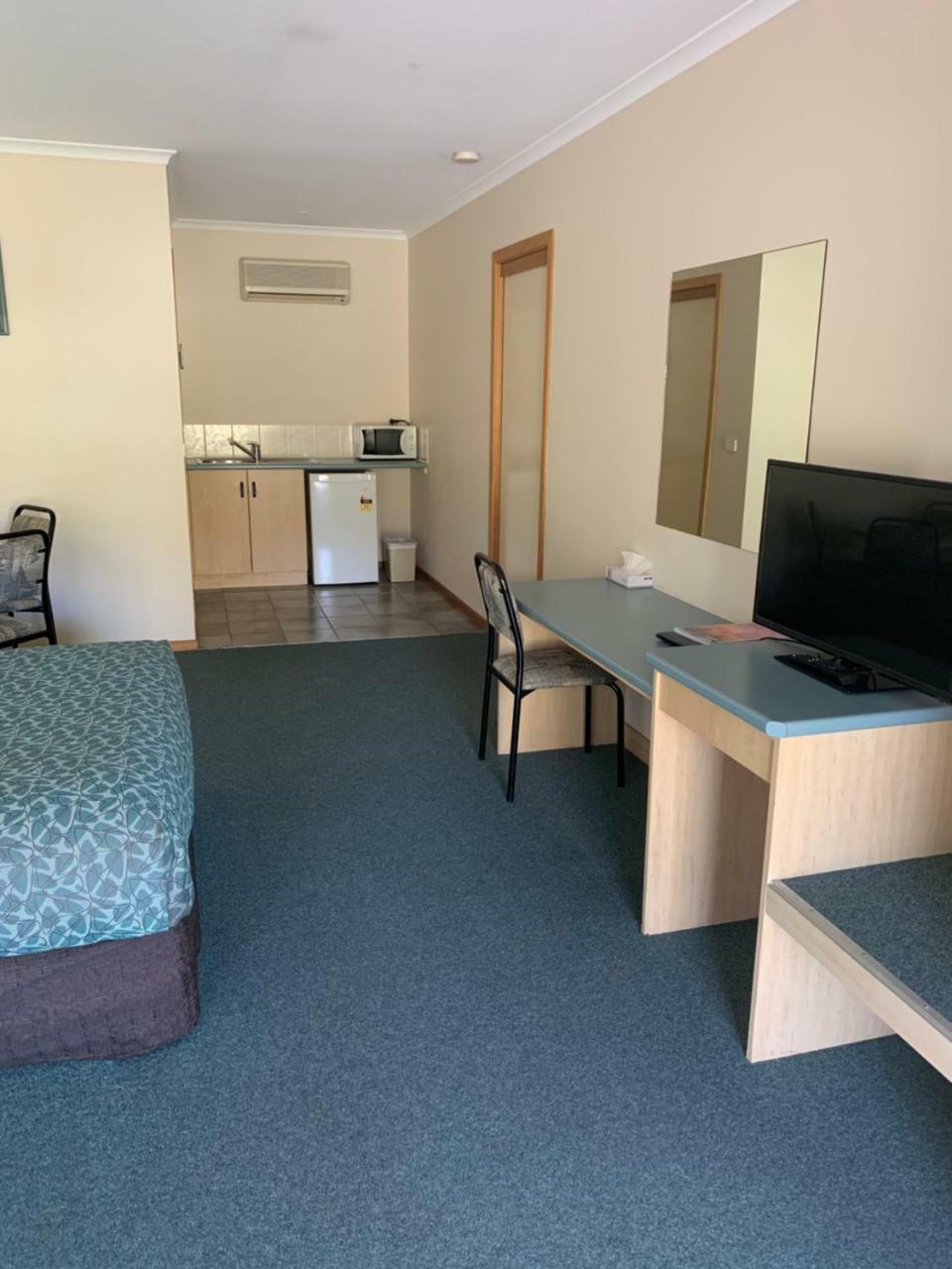 Arthur Phillip Motor Inn Cowes Esterno foto